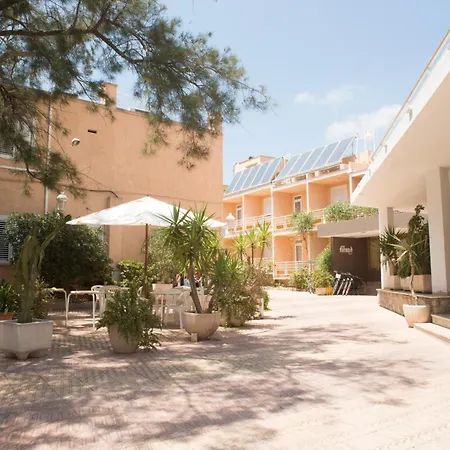 Eco Avenida & Parking *